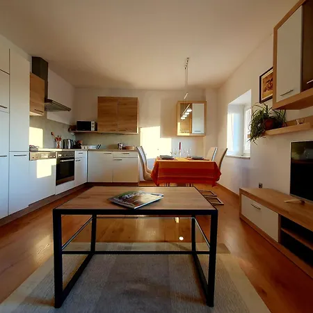 Forrest * בפורטורוז